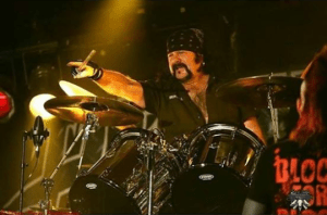 (Image from HELLYEAH's Facebook)