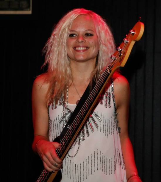 1464045_556547241103988_1284890028_n